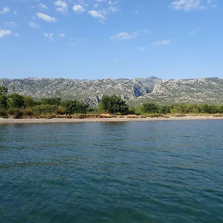 In Starigrad-paklenica 38616 דירה *