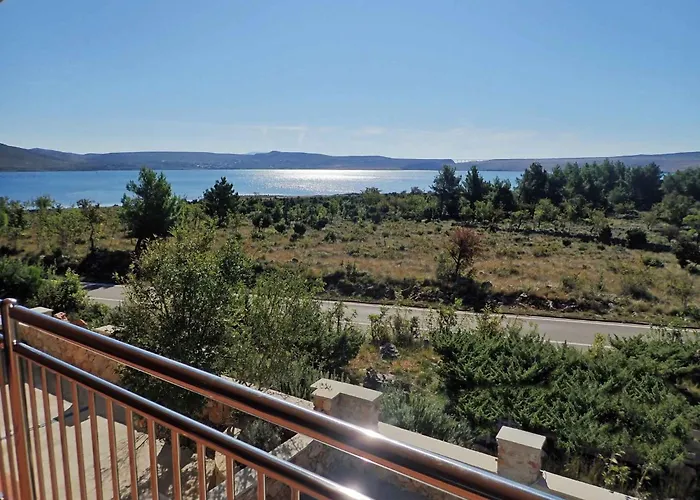 In Starigrad-paklenica 38616