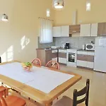Apartment In Starigrad-paklenica 38616