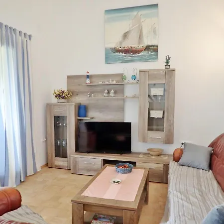 In Starigrad-paklenica 38616 아파트 스타리그라드 파클레니차