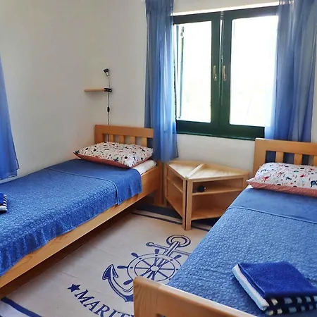 In Starigrad-paklenica 38616 아파트
