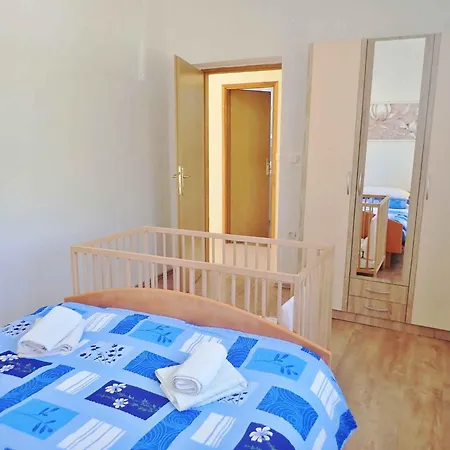 Apartman In Starigrad-paklenica 38616 Starigrad-Paklenica